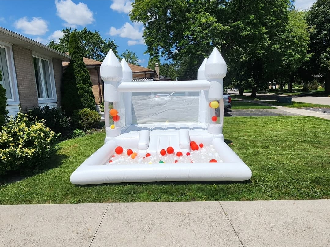 10ft White Balloon Pillar Bounce House with Ballpit